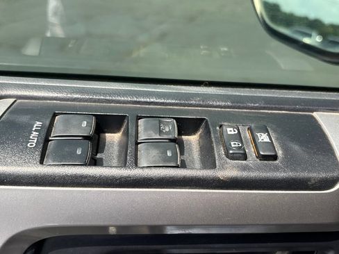 Used 2015 Toyota 4Runner SR5 RWD image 7