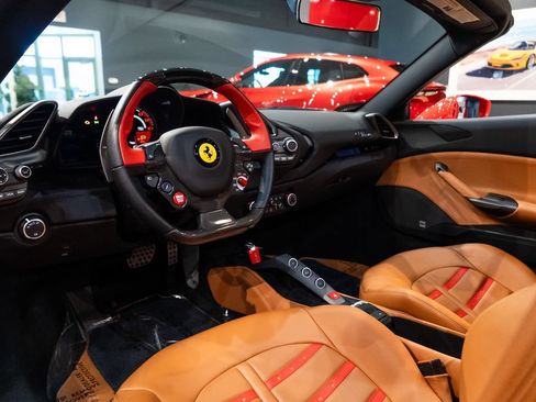 Certified 2019 Ferrari 488 Spider RWD image 23