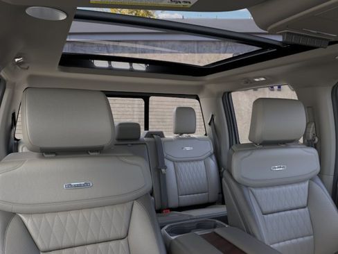 New 2026 Ford F450 Platinum w/ Platinum Plus Package AWD/4WD image 22