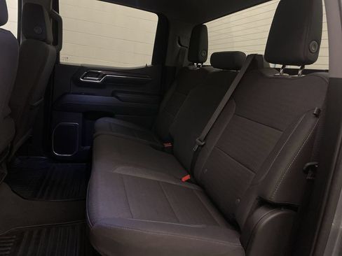 Used 2024 Chevrolet Silverado 1500 LT AWD/4WD image 17