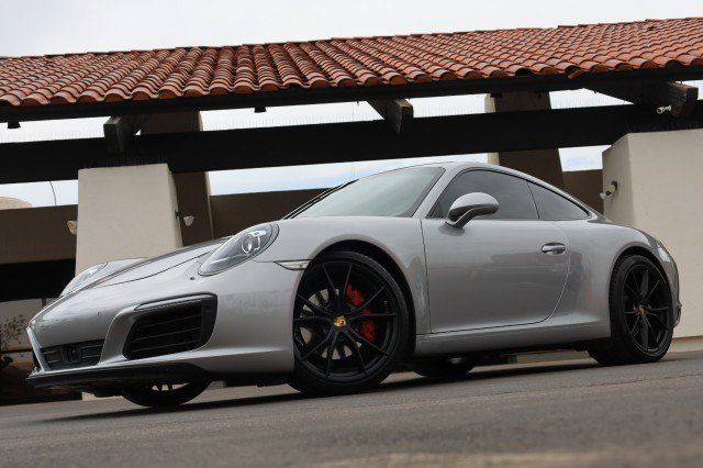 Used 2017 Porsche 911 Carrera RWD image 3