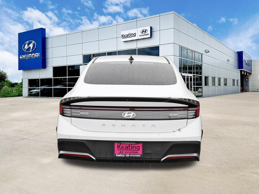 Used 2025 Hyundai Sonata SE FWD image 6