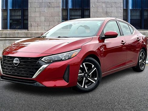 Used 2024 Nissan Sentra SV image 2