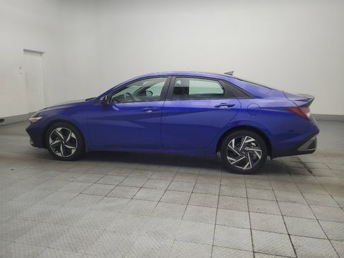 Used 2025 Hyundai Elantra Sport FWD image 3