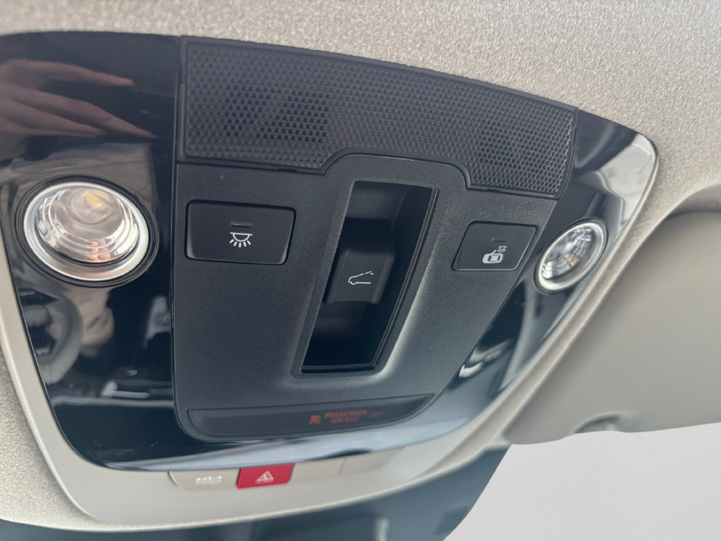Used 2023 Kia Niro Wave w/ Wave Preserve Package FWD image 33