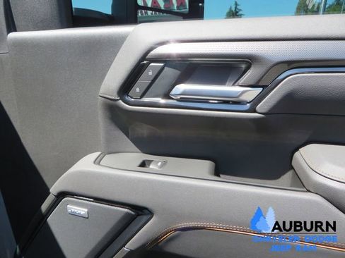 Used 2026 GMC Sierra 3500 AT4 w/ AT4 Premium Plus Package AWD/4WD image 50