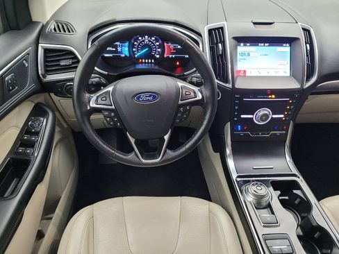Used 2019 Ford Edge Titanium w/ Equipment Group 301A FWD image 22