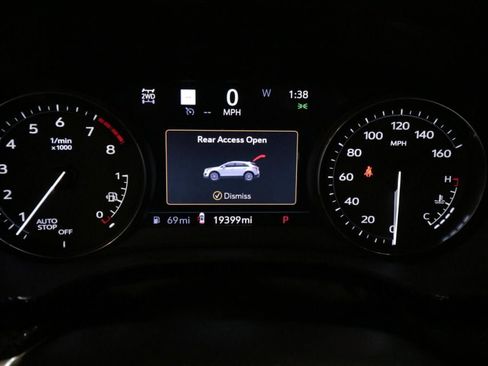 Used 2023 Cadillac XT5 Sportv w/ Technology Package AWD/4WD image 26