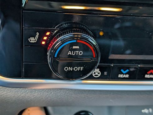 New 2026 Nissan Rogue Platinum image 14