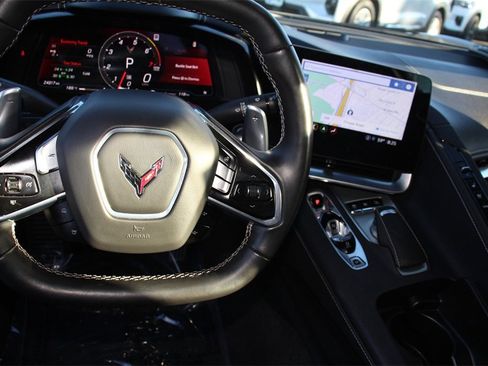 Used 2022 Chevrolet Corvette Stingray Preferred Cpe w/ Z51 Performance Package image 5