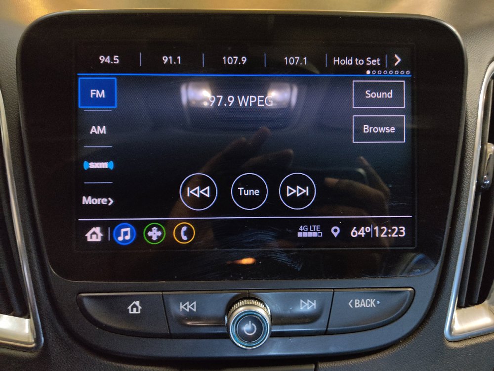 Used 2019 Chevrolet Malibu LT FWD image 25