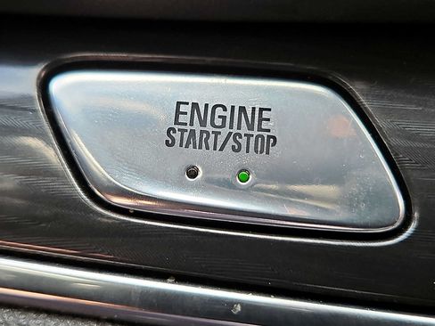 Used 2023 Buick Enclave Essence FWD image 24