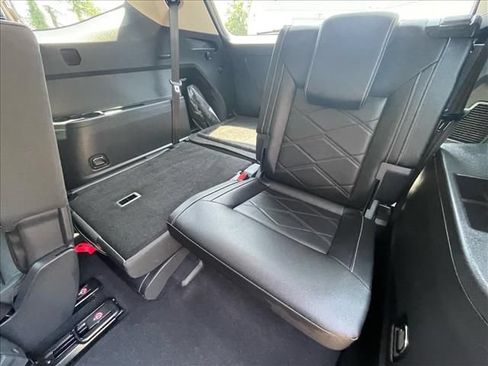 Used 2026 Volkswagen Atlas SE FWD image 7