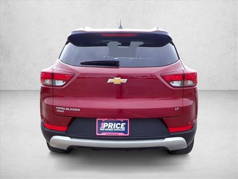 Used 2023 Chevrolet TrailBlazer LT w/ Convenience Package image 3