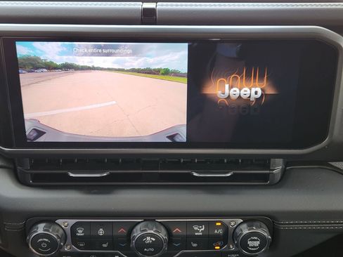 New 2026 Jeep Gladiator Sport AWD/4WD image 26