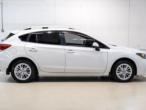 Used 2017 Subaru Impreza 2.0i Premium AWD/4WD image 6