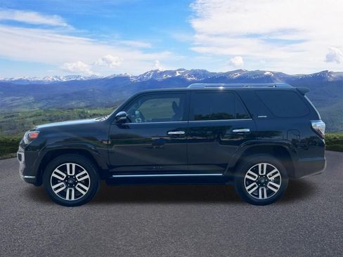 Used 2023 Toyota 4Runner Limited AWD/4WD image 2
