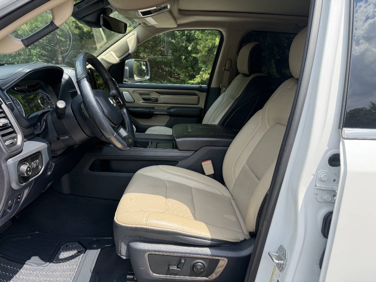 Used 2019 RAM 1500 Limited AWD/4WD image 12