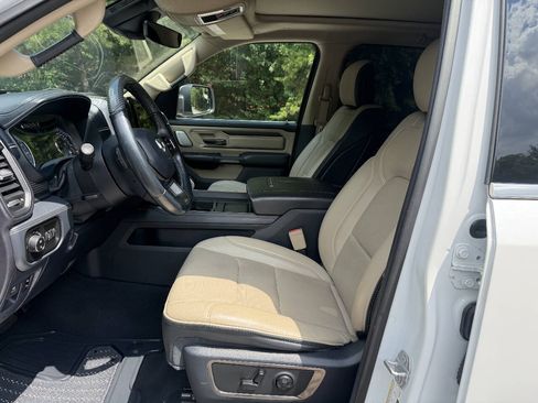 Used 2019 RAM 1500 Limited AWD/4WD image 12