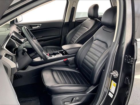 Used 2019 Ford Edge SEL w/ Equipment Group 201A image 30