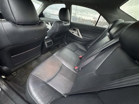 Used 2011 Toyota Camry SE image 13