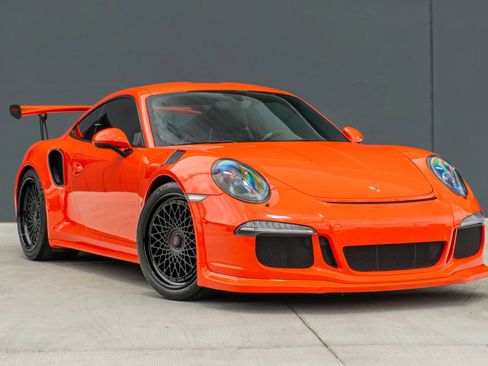 Used 2016 Porsche 911 GT3 RS RWD image 5