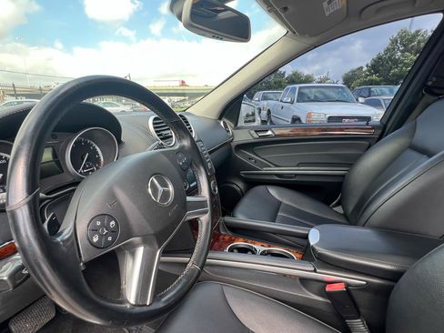 Used 2012 Mercedes-Benz GL 450 4MATIC image 34