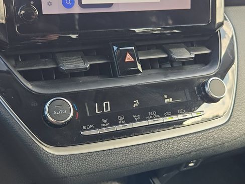 Certified 2025 Toyota Corolla LE FWD image 18