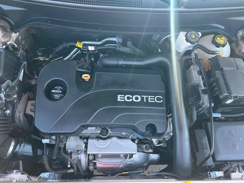 Used 2019 Chevrolet Equinox LT FWD image 47