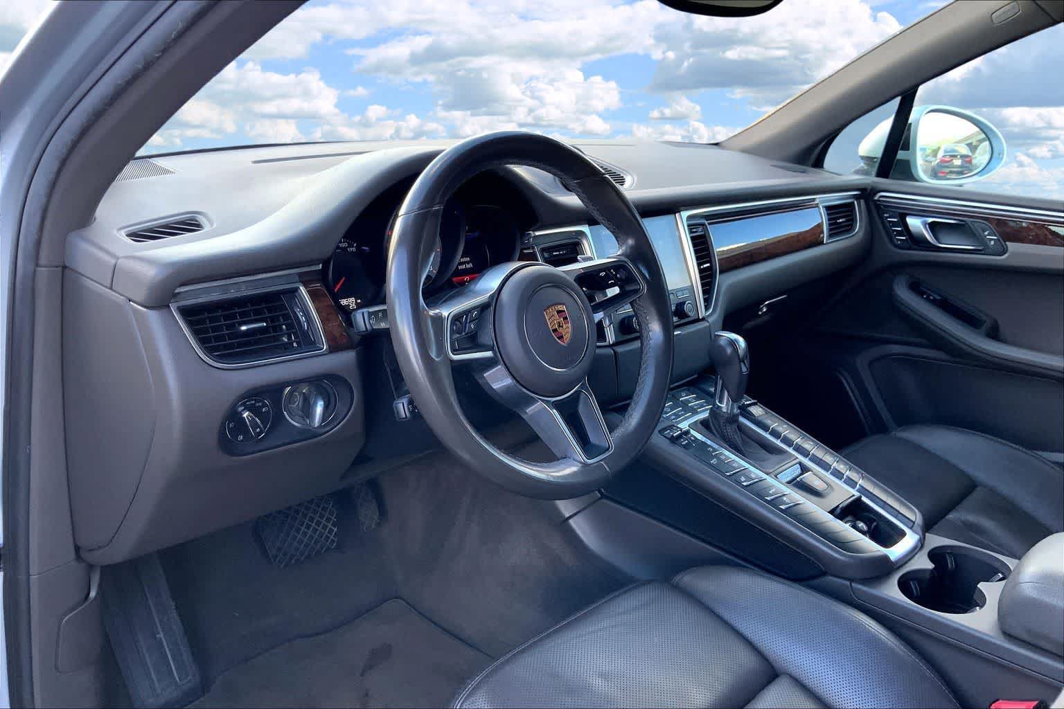 Used 2018 Porsche Macan S AWD/4WD image 2