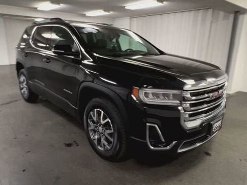 Certified 2023 GMC Acadia SLT AWD/4WD image 2