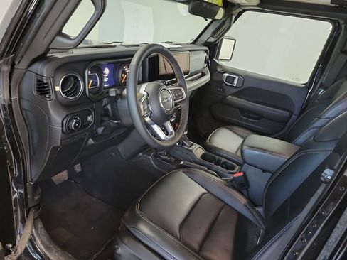 Used 2024 Jeep Wrangler Sahara AWD/4WD image 24