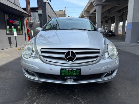 Used 2006 Mercedes-Benz R 500 4MATIC image 2