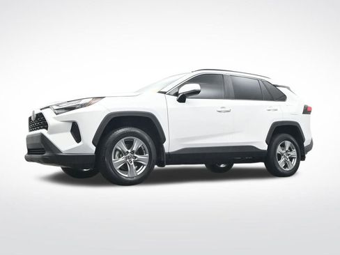 Used 2024 Toyota RAV4 XLE image 32