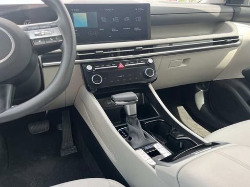 Certified 2025 Hyundai Tucson SEL image 15