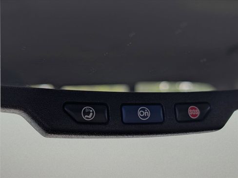 Used 2018 Chevrolet Colorado Z71 AWD/4WD image 28