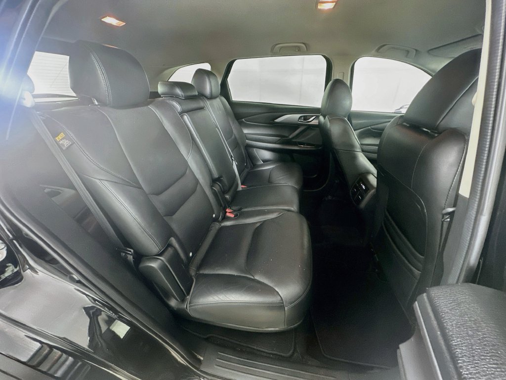 Used 2019 MAZDA CX-9 Touring FWD image 33