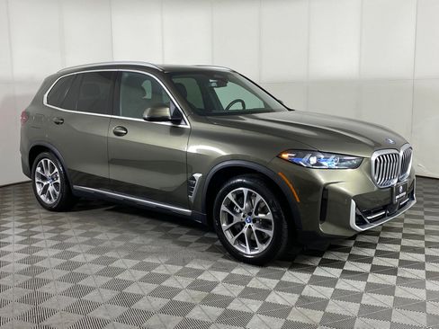 Certified 2024 BMW X5 xDrive50e w/ Premium Package image 6