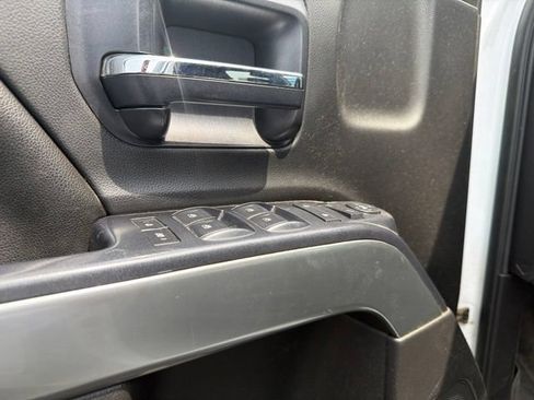 Used 2015 Chevrolet Silverado 2500 LT w/ LT Convenience Package AWD/4WD image 11