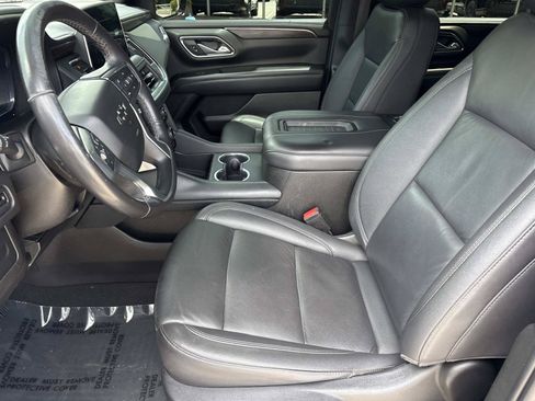 Used 2022 Chevrolet Suburban Z71 AWD/4WD image 15