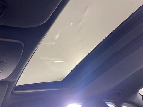 Used 2022 Toyota Avalon Touring w/ Carpet Mat Package (TMS) FWD image 14