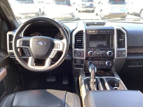 Used 2018 Ford F150 Lariat w/ Equipment Group 502A Luxury AWD/4WD image 17