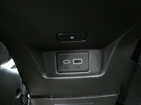 Used 2024 Cadillac XT6 Premium Luxury w/ Platinum Package image 36