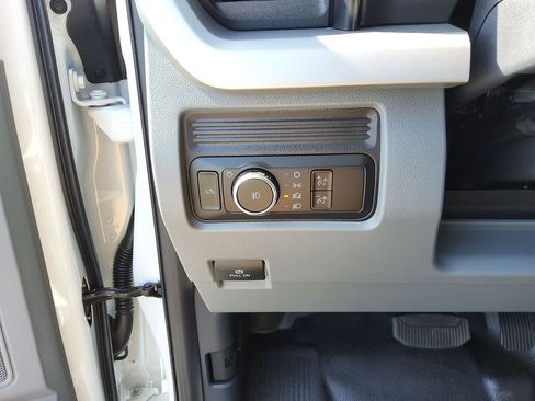 New 2026 Ford F450 XL w/ XL Chrome Package RWD image 8