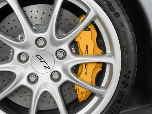 Used 2008 Porsche 911 GT2 RWD image 17