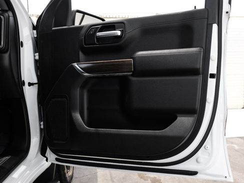 Used 2021 Chevrolet Silverado 1500 RST AWD/4WD image 46