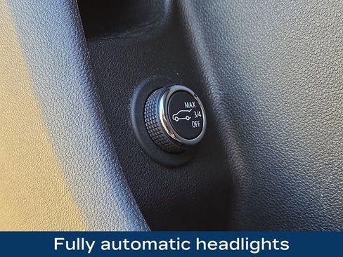 Used 2020 Cadillac XT4 Premium Luxury AWD/4WD image 16