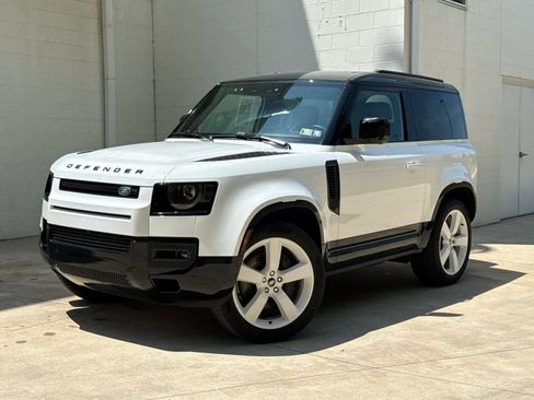 Certified 2024 Land Rover Defender 90 X-Dynamic SE image 1