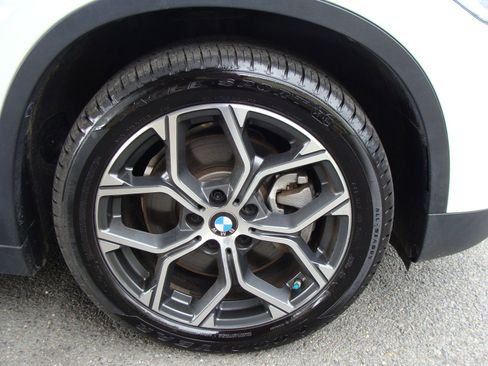 Used 2021 BMW X1 xDrive28i w/ Convenience Package AWD/4WD image 14