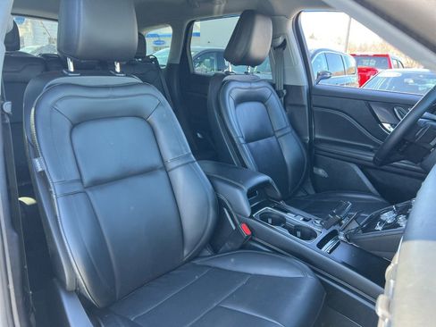 Used 2022 Lincoln Corsair AWD w/ Equipment Group 101A image 27